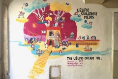 The-Užupis-Dream-Tree-2019-Vilnius-Lithuania-art-mural-painting-MaryAnn-Loo